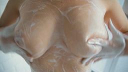 サムネイル 初裸 virgin nude 倉持結愛