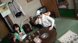 サムネイル 田舎**露出 ～両親が居ない隙に野外で叔*に悪戯され****する**～ ささき愛沙