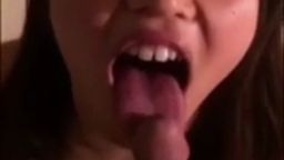 サムネイル 【無・個撮】かわいい女子大生なのに、彼氏とSEXして感じまくっています。