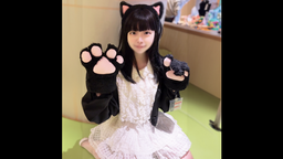 サムネイル 【ｷﾞﾘ合法】147cm究極の童顔ｼｽ体型の18歳コンカフェ嬢。生えかけの陰毛を剃毛プレイ