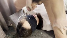 サムネイル 彼氏持ち肉便器女子大生 オジサンに据え置きオナホの様に好き放題イラマされ大量ぶっかけ顔射くらう